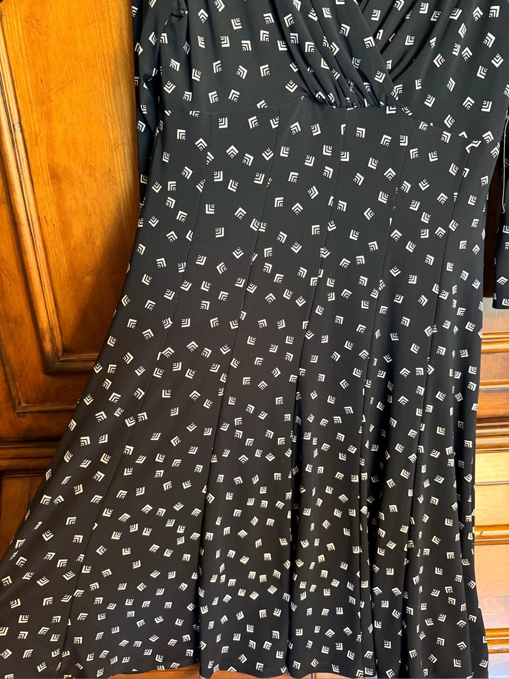 Lauren Ralph Lauren Black White Geometric Faux Wrap Midi Dress Size 16 NWT - Picture 10 of 14
